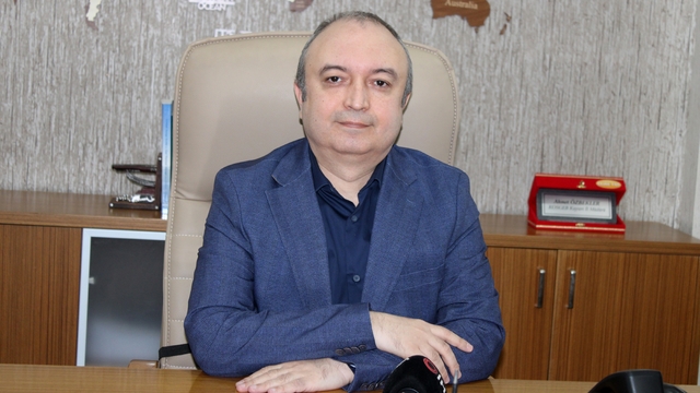 İstihdam Koruma Desteği başvuruları devam ediyor: Son tarih 30 Nisan
Kayseri KOSGEB İl Müdürü Ahmet Özbekler:
"Buradan tüm işletmeleri, başta mobilya ve tekstil sektörü olmak üzere, İstihdam Koruma Desteğine müracaat etmeye davet ediyorum"
"2025 yılında 1 milyara yakın destek verdik"