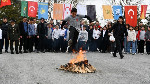 Tomarza'da Nevruz Bayramı coşkuyla kutlandı