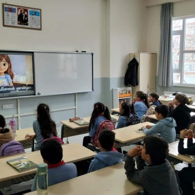 Burhaniye'de okullarda Finansal Okuryazarlık dersi