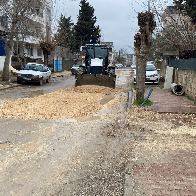 Adıyaman'da bozulan yollara müdahale