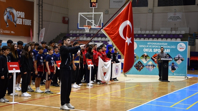 'Yıldızlar Basketbol Yarı Final Müsabakaları' başladı