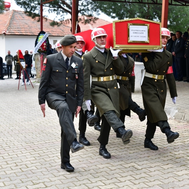 Alaşehirli Kıbrıs Gazisi son yolculuğuna uğurlandı
