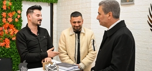 Erzurum Valisi Baruş, esnafı ziyaret etti