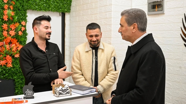 Erzurum Valisi Baruş, esnafı ziyaret etti