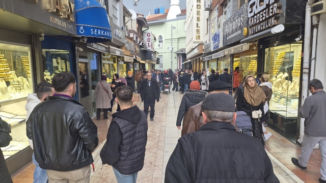 Altına rağbet devam ediyor