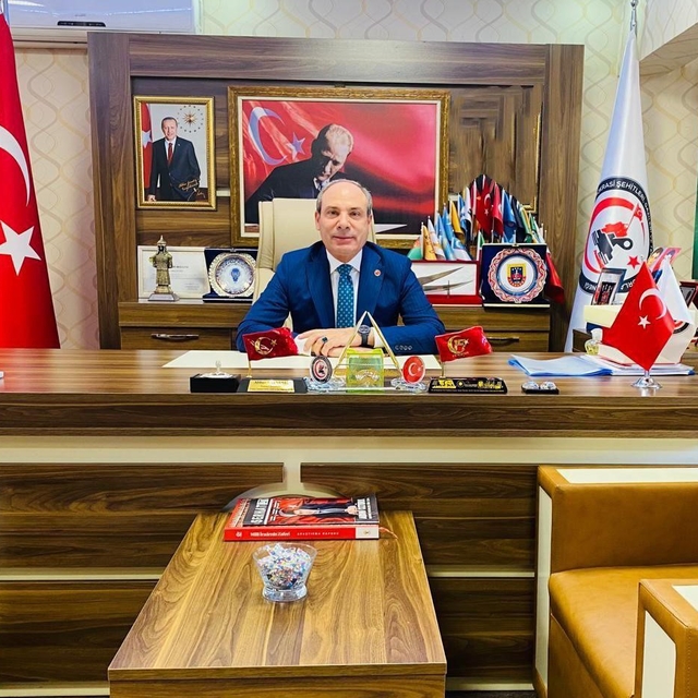 FETÖ'ye darbe üstüne darbe: ''Operasyonları memnuniyetle karşılıyoruz''