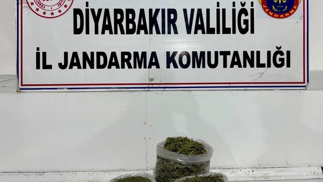 Diyarbakır'da 14 kilo esrar ele geçirildi