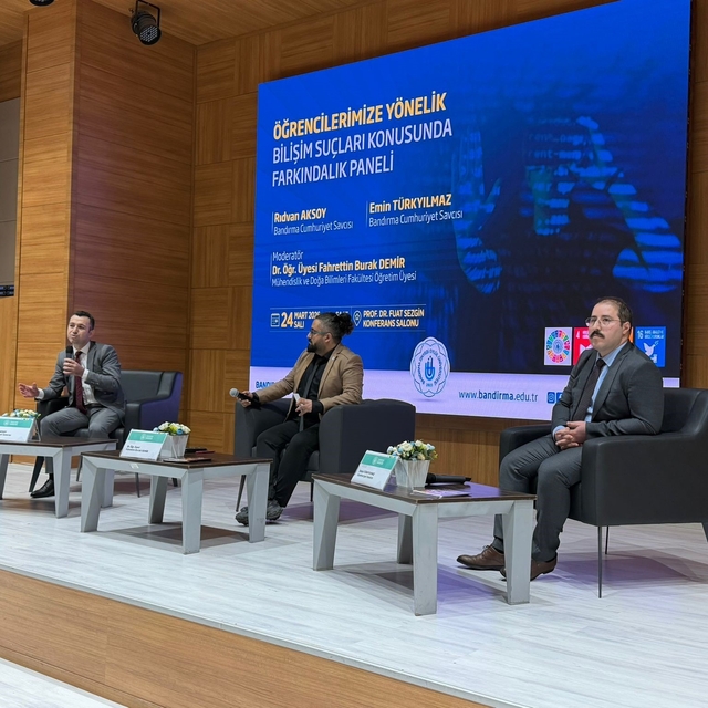 Bandırma'da bilişim suçları paneli düzenlendi