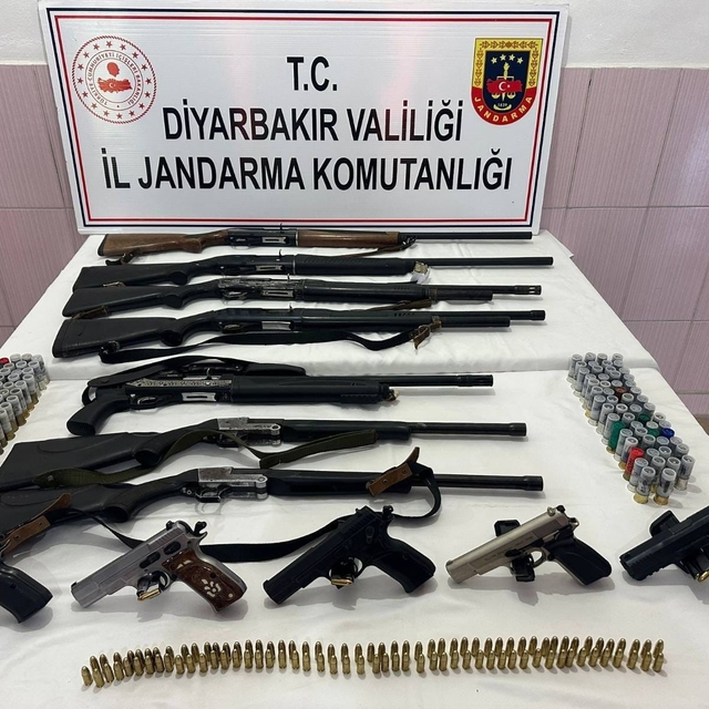 Diyarbakır'da silah kaçakçılarına darbe