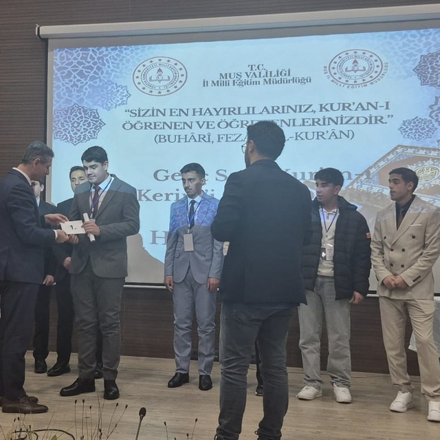 Kur'an-ı Kerim'i güzel okuma yarışmasında bölge birincisi Elazığ'dan