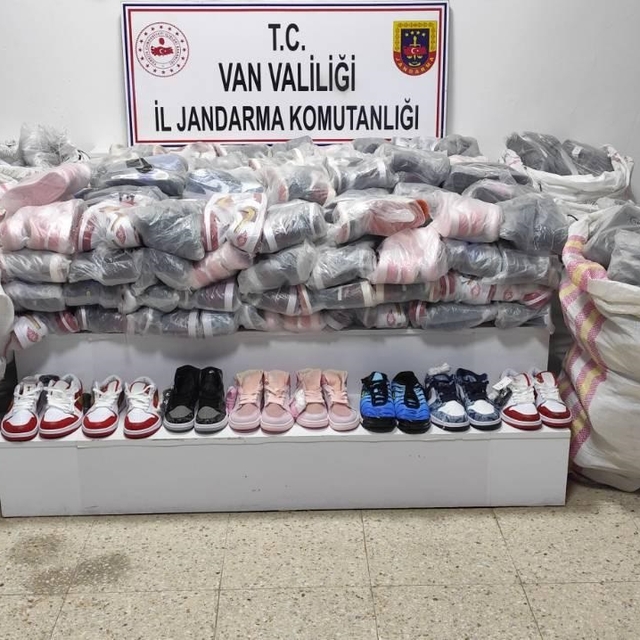 Van'da 3 milyon 660 bin TL'lik gümrük kaçağı eşya ele geçirildi