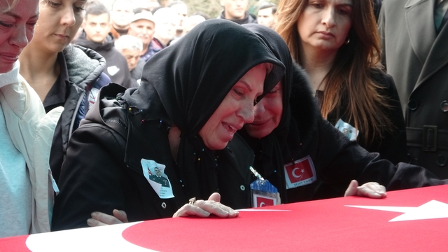 Şehit Binbaşı Sinan Taştekin memleketi Isparta'da ebediyete uğurlandı