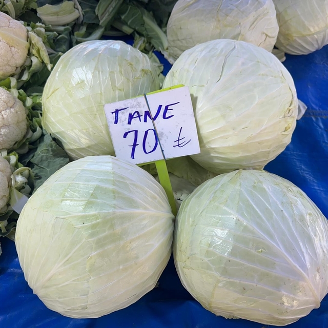 Beyaz lahanada ne çiftçi kazandı ne de tüketici ucuza yedi