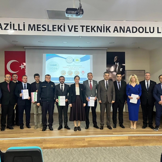 Nazilli'de projeleri ile dereceye giren okullar için ödül töreni düzenlendi