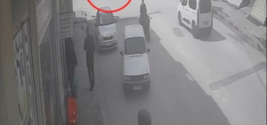 Adana'da iki motosiklet çarpıştı; 3 yaralı