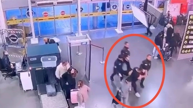 Baba katili, terminalde Bursa polisi tarafından kıskıvrak böyle yakalandı
Babasını öldürüp kaçtı,  500 kilometrelik firar Bursa'da sona erdi