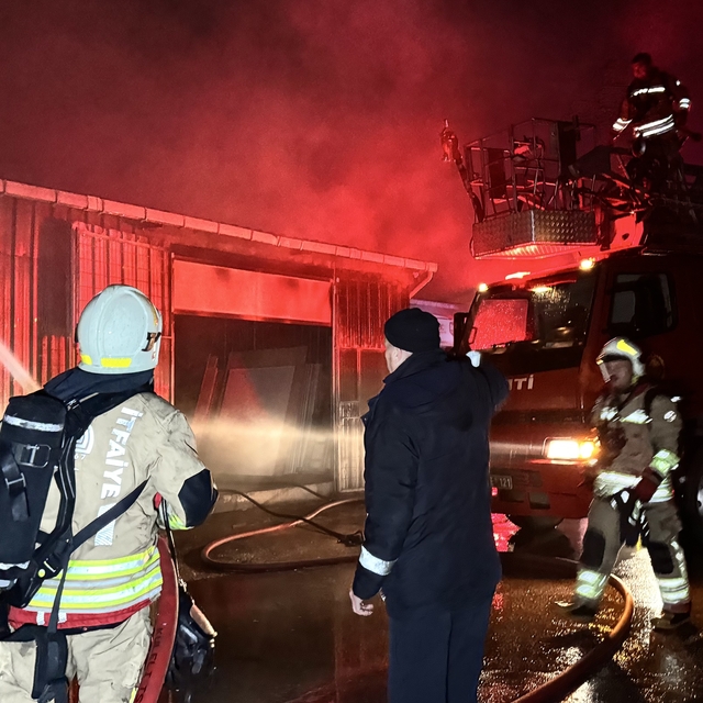 Mobilya atölyesinde yangın