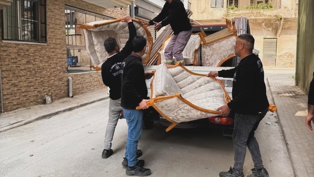 Germencik Belediyesi'nin ihtiyaç sahiplerine eşya desteği sürüyor