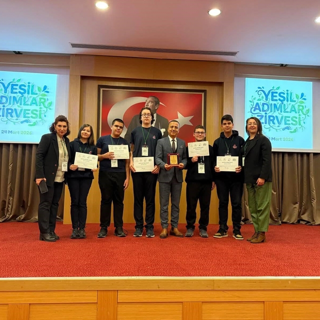 Aydın Lisesi'nden Yeşil Adımlar Zirvesi'nde başarılı temsil