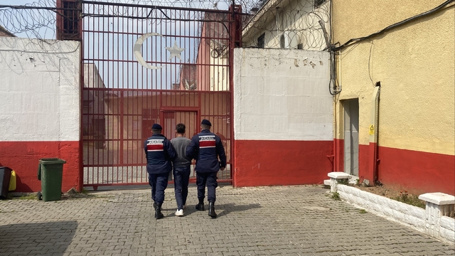 Aydın'da iki aranan hükümlü yakalandı