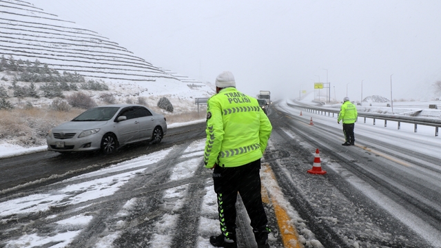 Meteoroloji'den buzlanma ve çığ uyarısı