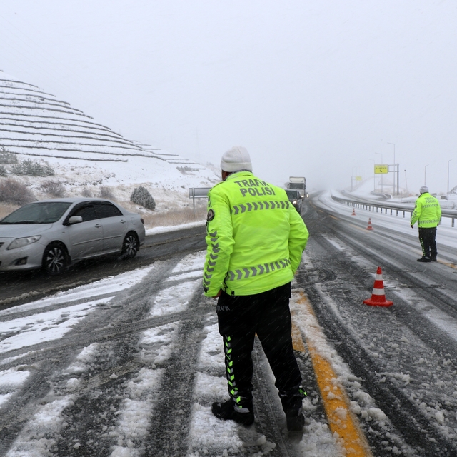 Meteoroloji'den buzlanma ve çığ uyarısı