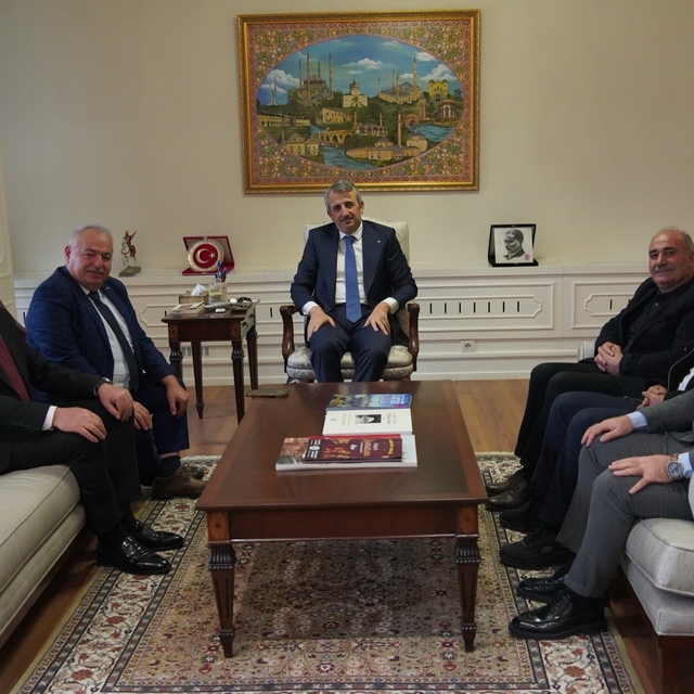 Edirne Valisi Sezer, Erzurum Dostluk Grubu Derneği yönetimini kabul etti