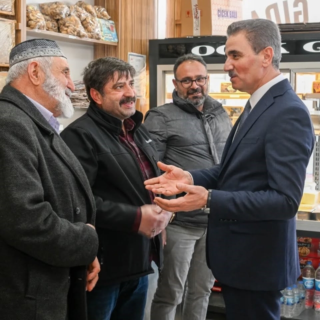 Vali Abuş esnafı dinledi