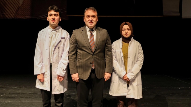 Bilecik'te Tıp Fakültesi öğrencileri beyaz önlüklerini giydi