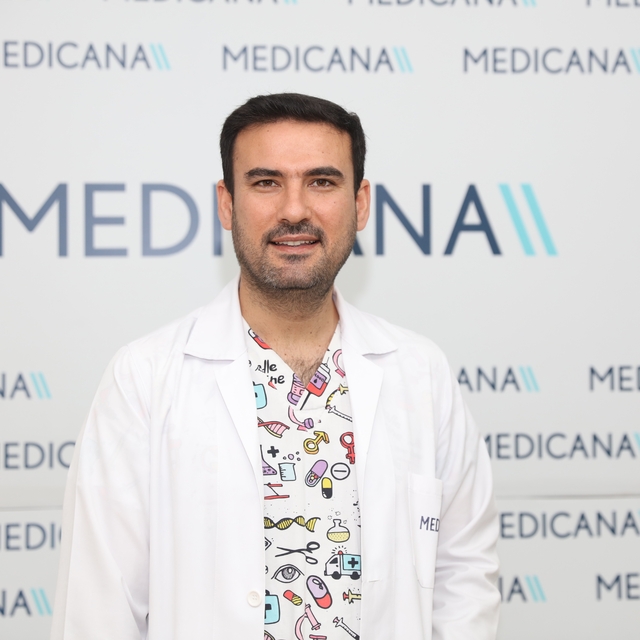 Göz hastalıklarında lazer uygulamaları tedavi başarısını artırıyor