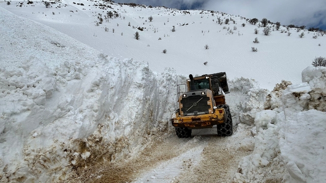 Hakkari'de tüm köy ve mezra yolları ulaşıma açıldı