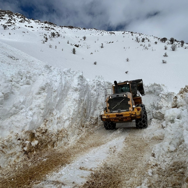 Hakkari'de tüm köy ve mezra yolları ulaşıma açıldı