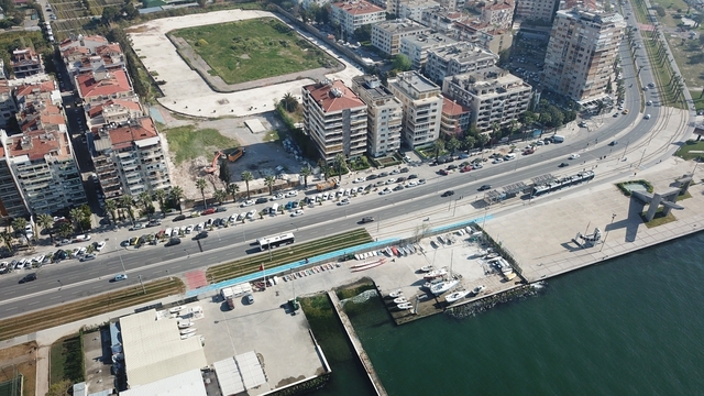 Karşıyaka Stadı için son imza bekleniyor