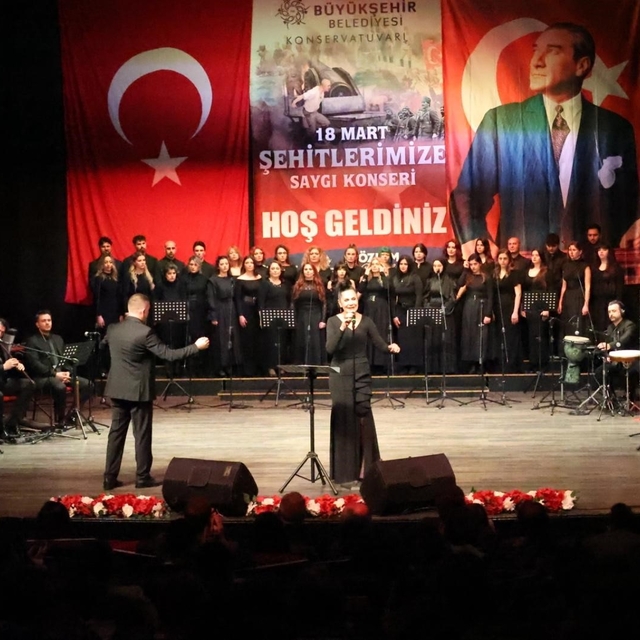 Başkan Çerçioğlu vatandaşları şehitlere saygı konseri ile buluşturdu