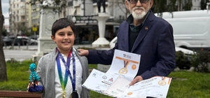 Torundan dedeye en güzel bayram hediyesi Kavaklı'nın torunundan uluslararası 2 altın, 2 gümüş madalya