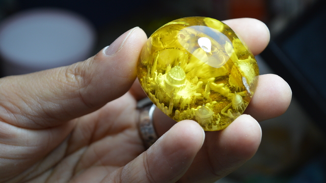 'Sofi Usta', camileri tespih tanelerine işliyor