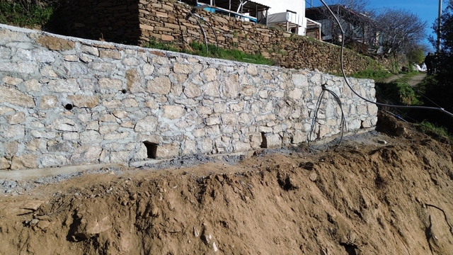 Bozdoğan'da taş duvar örme işi tamamlandı