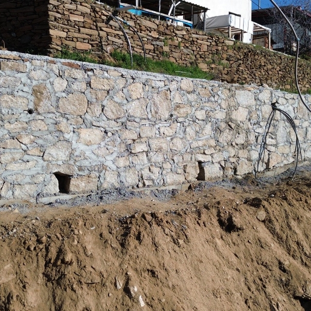 Bozdoğan'da taş duvar örme işi tamamlandı