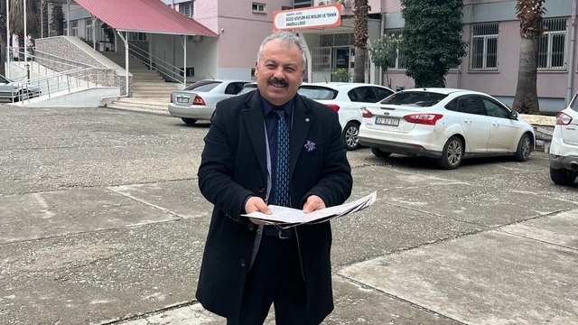 Osmaniye'de "Zimem Defteri" geleneği yaşatıldı, öğrencilerin borçları kapatıldı