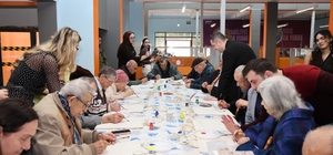 Öğrenciler ve huzurevi sakinleri kuşaklar arası etkileşime dikkat çekti