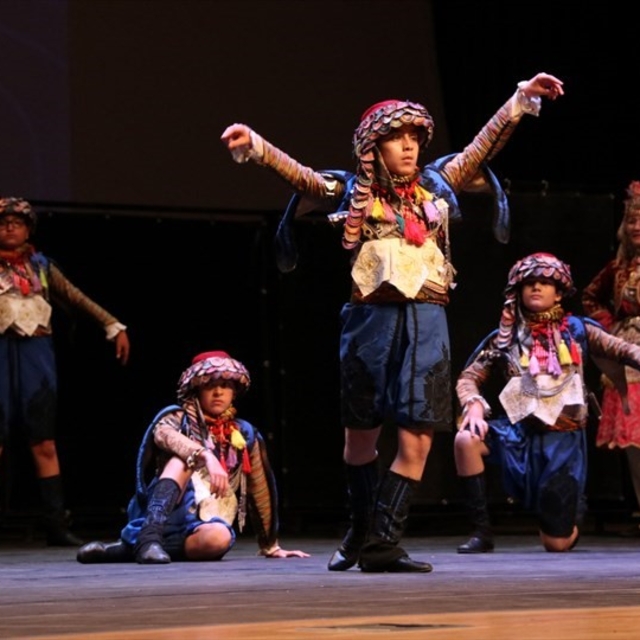 Halk oyunlarında yıldızlar Denizli'de sahne alacak