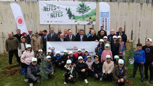 Ordu'da fidanlar topraklar buluşturuldu