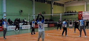 Beylikova'da kurumlar arası voleybol turnuvası başladı