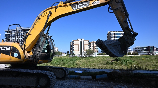 Güzelyurt'un sorunlu kanalizasyon hattı yenileniyor