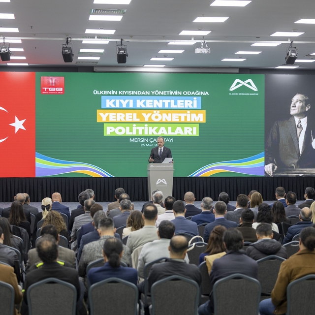 Başkan Seçer: "Kıyı kentlerinin geleceği, Türkiye'nin geleceğinin çok öneml...