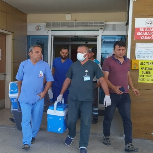 Beyin ölümü gerçekleşen hastanın organları ile korneası 4 hastaya umut oldu