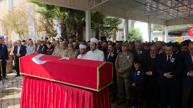 Hatay şehit cenazesi tören anı
