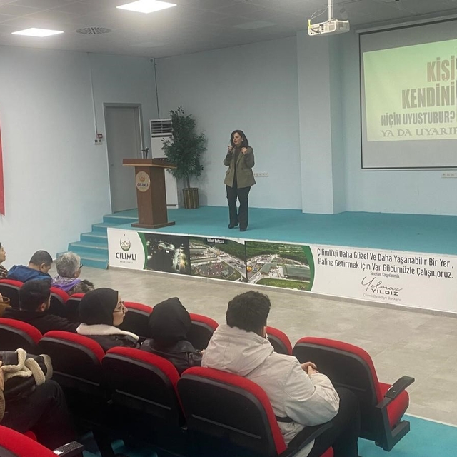 Bağımlılıkla mücadele eğitimleri sürüyor