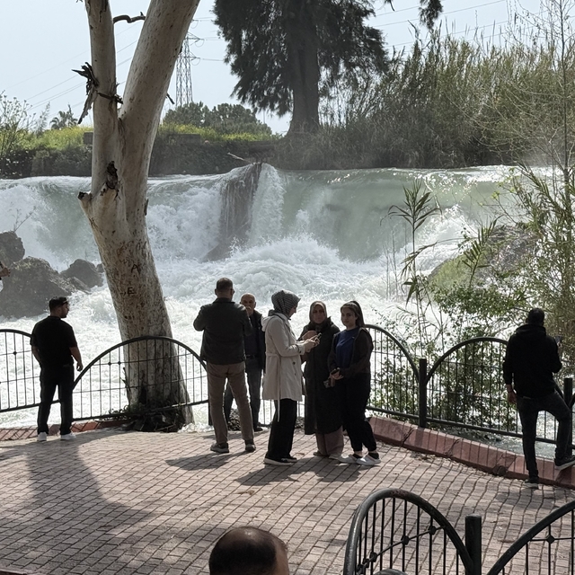 Tarsus Şelalesi'ne yağış sonrası ziyaretçi akını