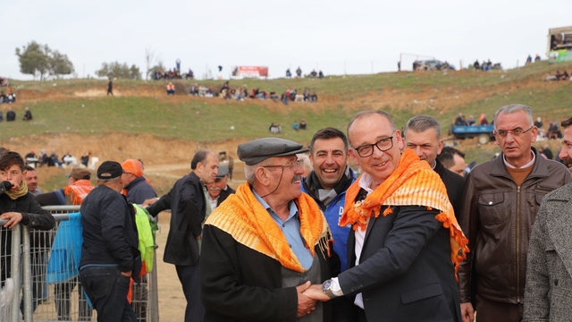 Turgutlu'da deve güreşleri heyecanı yaşanacak